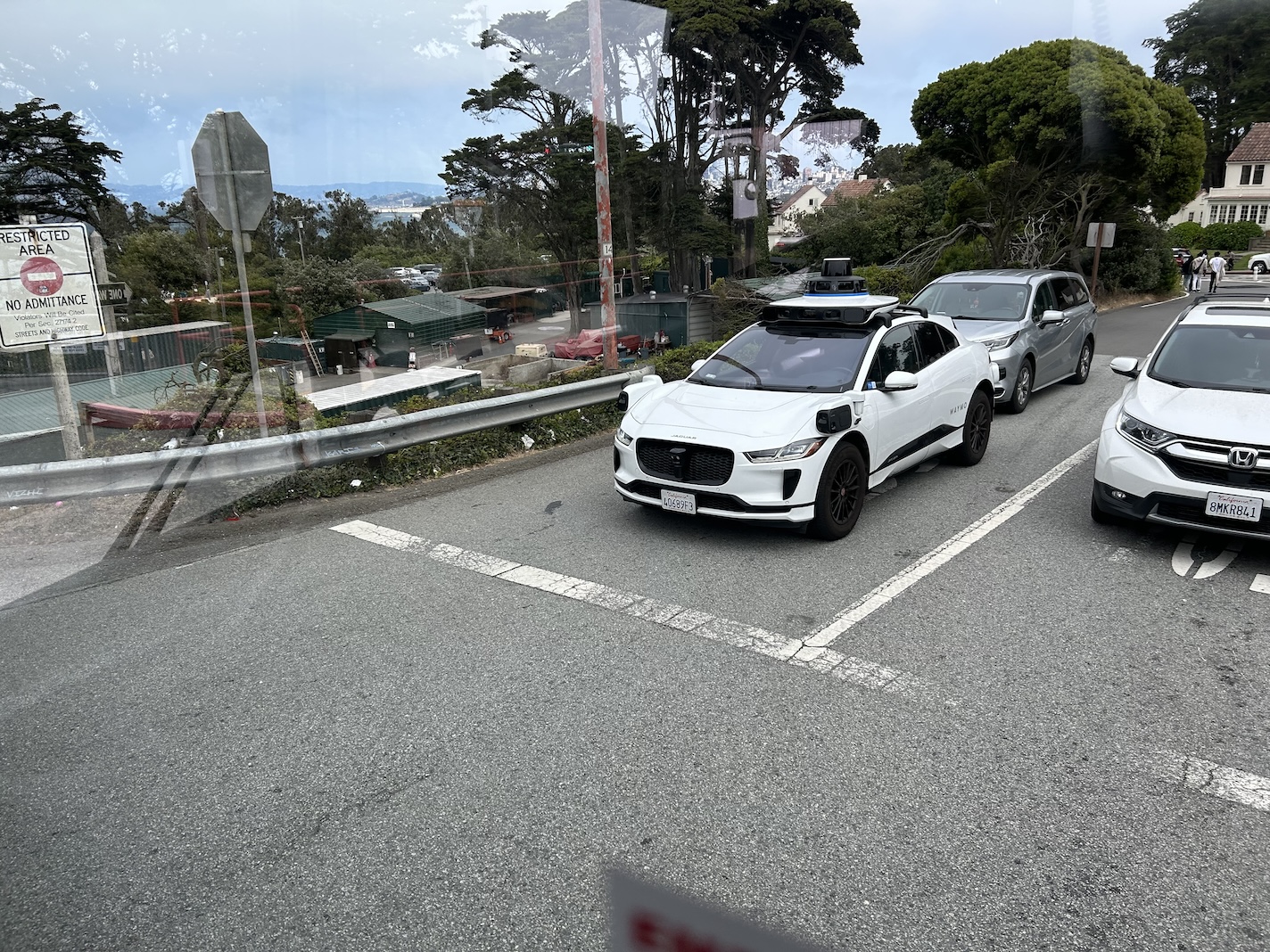 サンフランシスコのWaymo全自動運転車（2024年7月）